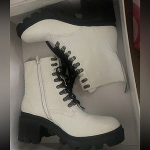 BP. Nordstrom Taylor-Lea White Leather Lace Up Combat Boots Women’s Size 9